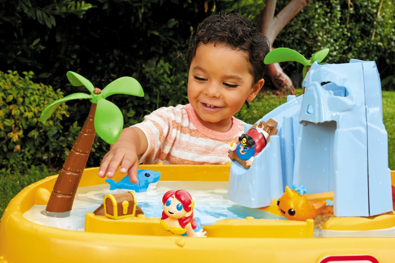 Little Tikes Island Wavemaker Water Activity Table - Image 10